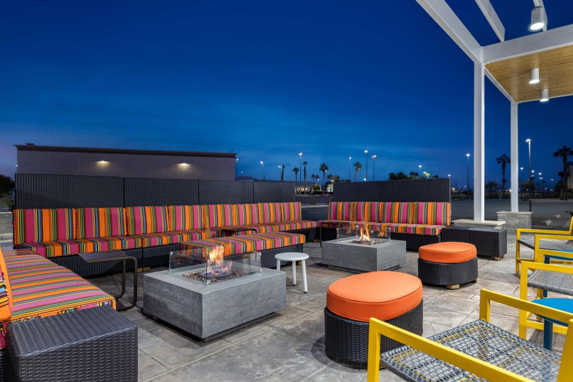 Home2 Suites By Hilton Ель-Сентро Екстер'єр фото